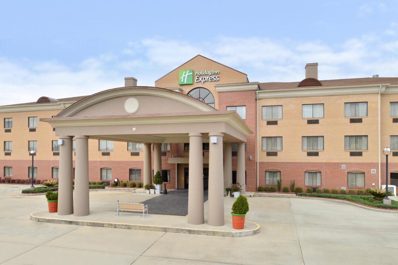 Holiday Inn Express Clanton Exterior photo